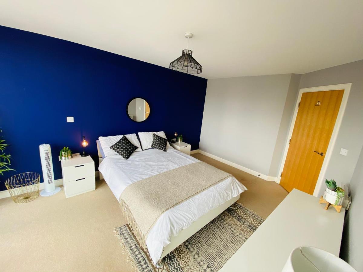 Stewart St James Walk Apartment كيلتنهام المظهر الخارجي الصورة